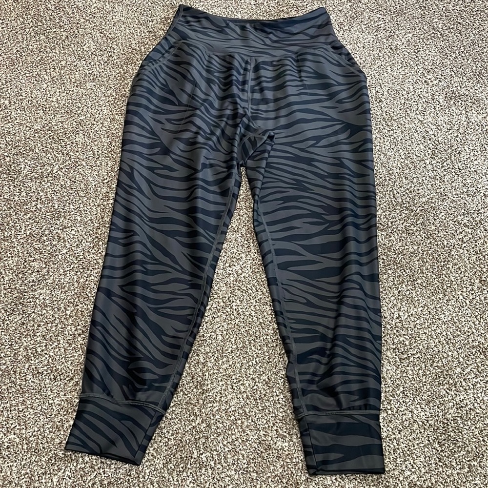 Women’s joggers
